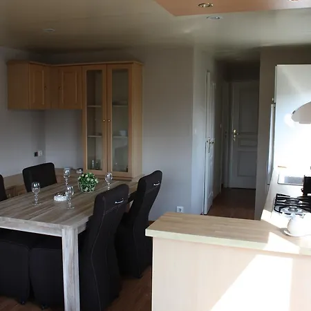 Ferienhaus Recreatiepark En Jachthaven Rhederlaagse Meren