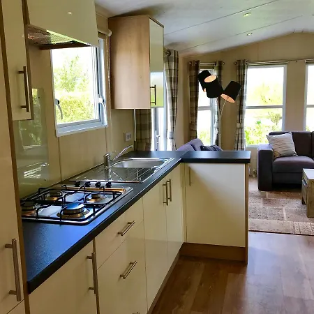 בית נופש Recreatiepark En Jachthaven Rhederlaagse Meren *
