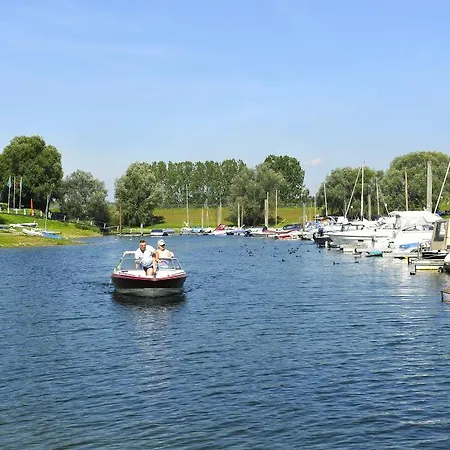 Recreatiepark En Jachthaven Rhederlaagse Meren *