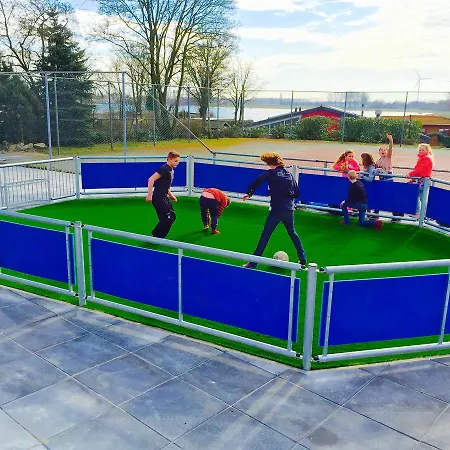 Recreatiepark En Jachthaven Rhederlaagse Meren Lathum