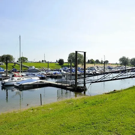 Recreatiepark En Jachthaven Rhederlaagse Meren *