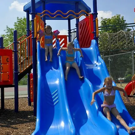 בית נופש Recreatiepark En Jachthaven Rhederlaagse Meren