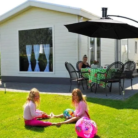 Recreatiepark En Jachthaven Rhederlaagse Meren Lathum